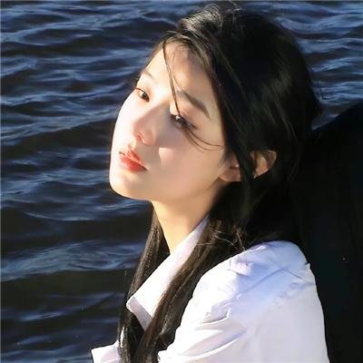 隔楼女孩:我们之间的层距